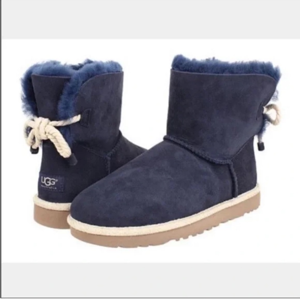 UGG Selene Bailey Bow Nautical Rope navy blue boots sz 8